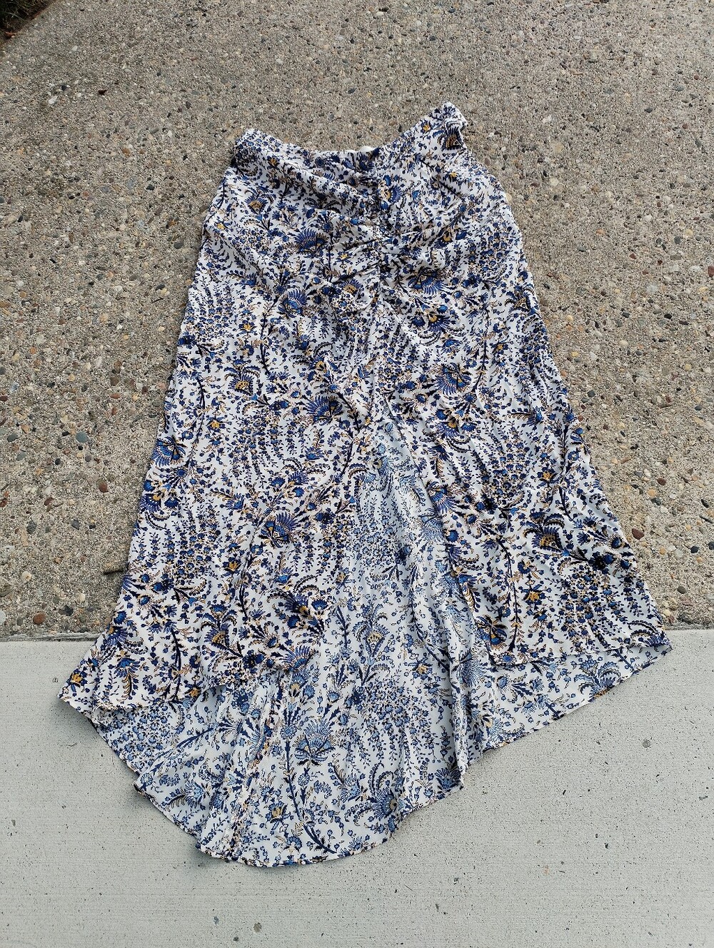Veronica Beard Blue, White and Gold Floral High-Low Skirt Size 8 Like New